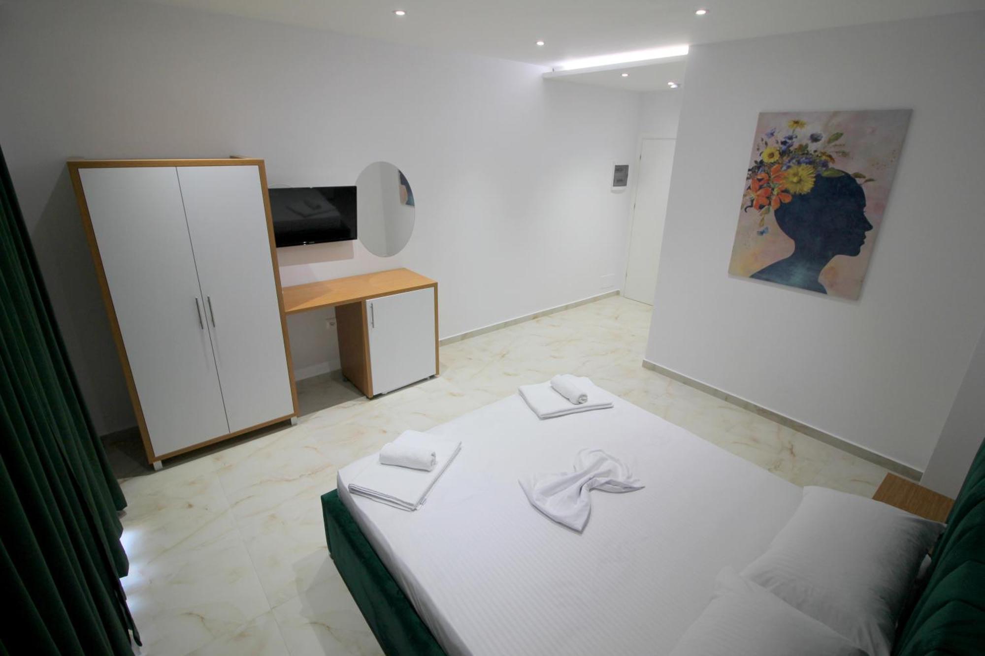Moonshine Hotel Ksamil Exterior photo