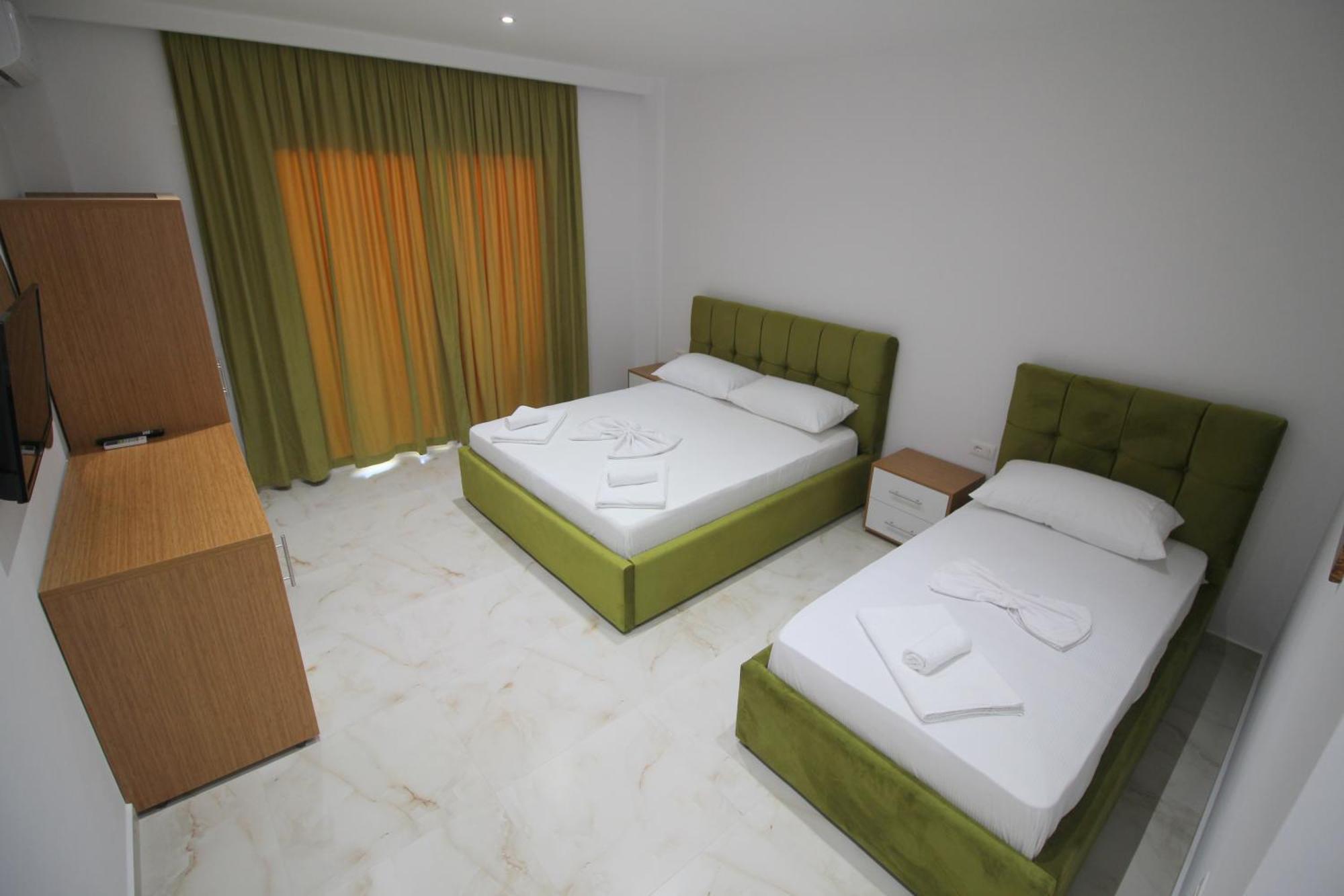 Moonshine Hotel Ksamil Exterior photo