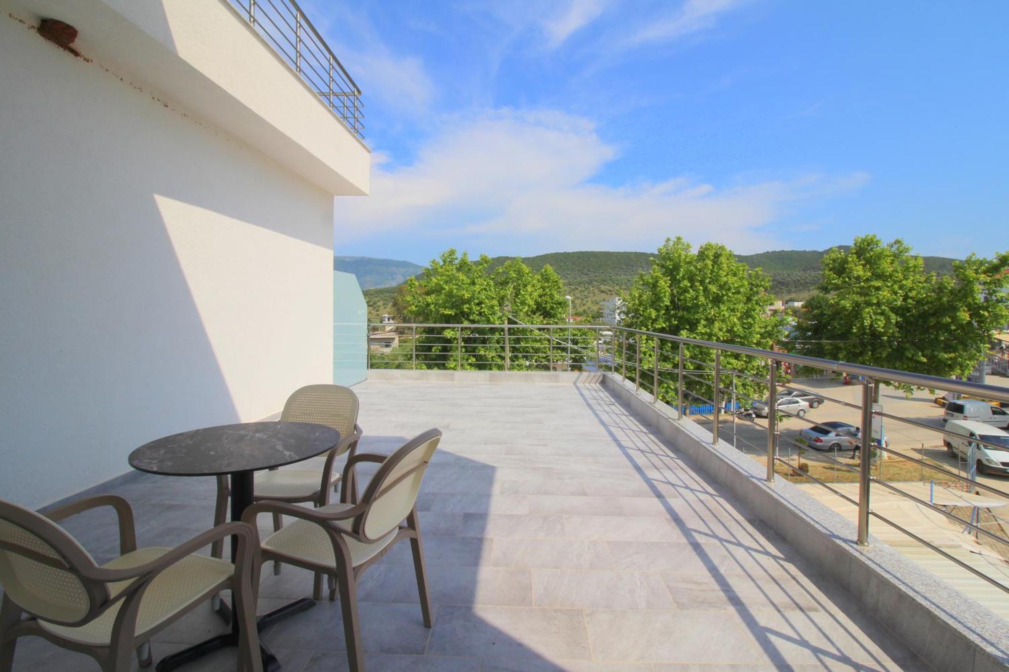 Moonshine Hotel Ksamil Exterior photo